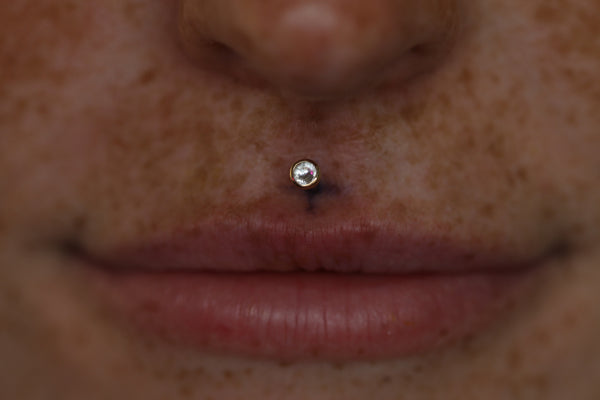 14kt Bezel CZ Top